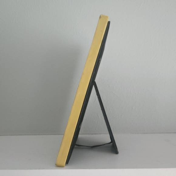 Vintage Fusion By Concepts Floral Engraved Frame - Picture 6 of 6